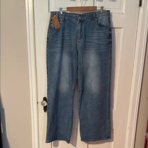 HDLTE NWT Wide LegJeans; Size XL; medium wash